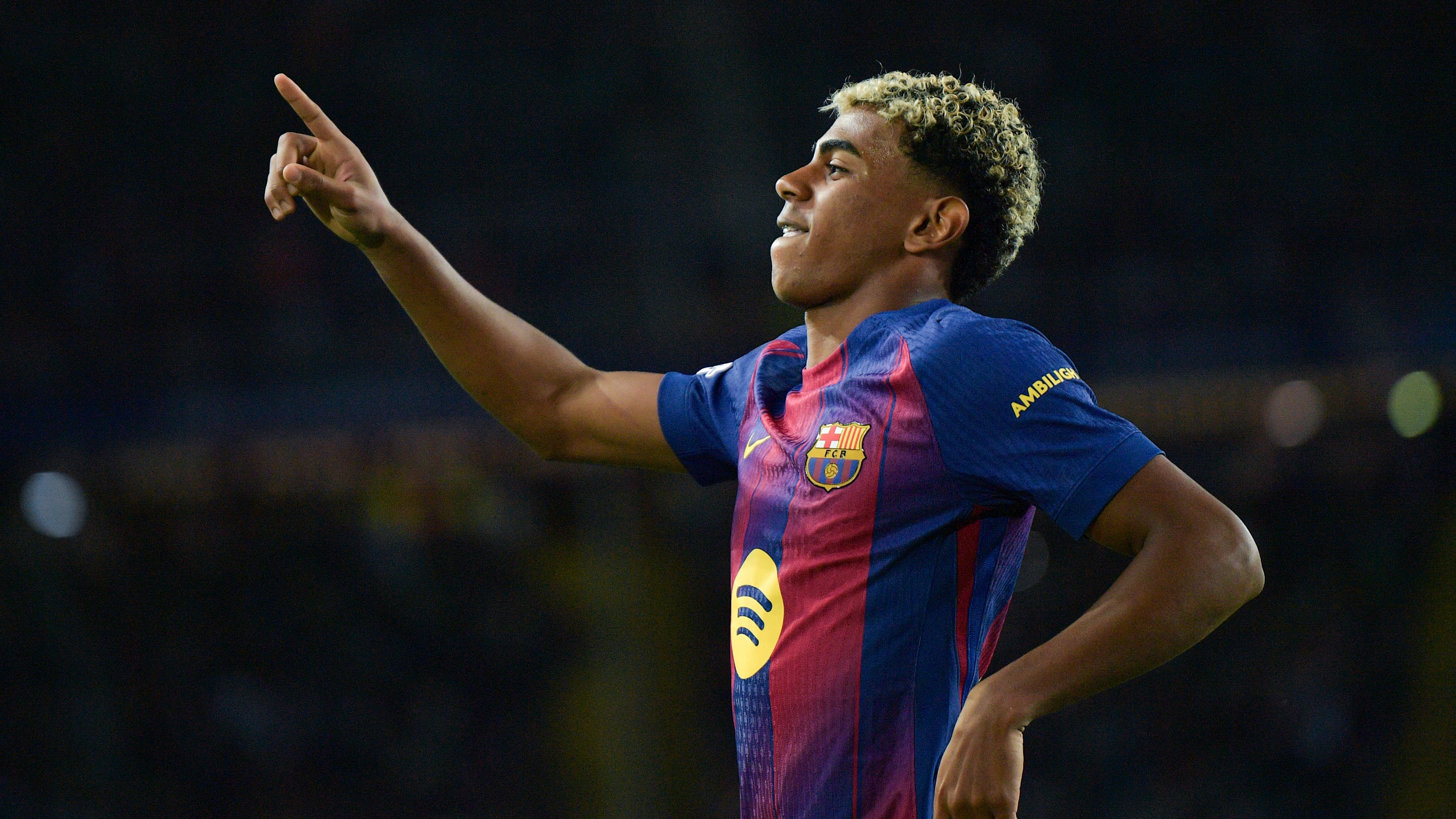 OFFICIEL : La compo du FC Barcelone pour le Clasico contre le Real Madrid est tombée, avec Lamine Yamal