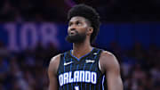 Jonathan Isaac podría llegar a los Lakers vía cambio