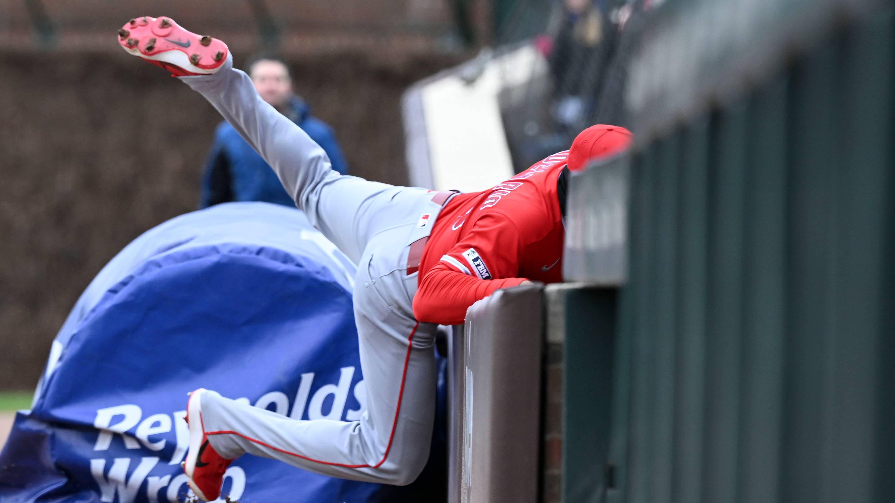 Angels' 11-Year MLB Veteran Elects Free Agency