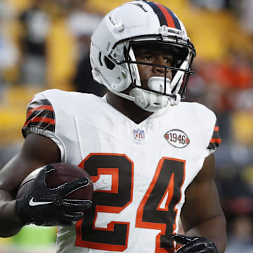 Sep 18, 2023; Pittsburgh, Pennsylvania, USA;  Cleveland Browns running back Nick Chubb (24) warms up before the game against the Pittsburgh Steelers at Acrisure Stadium.