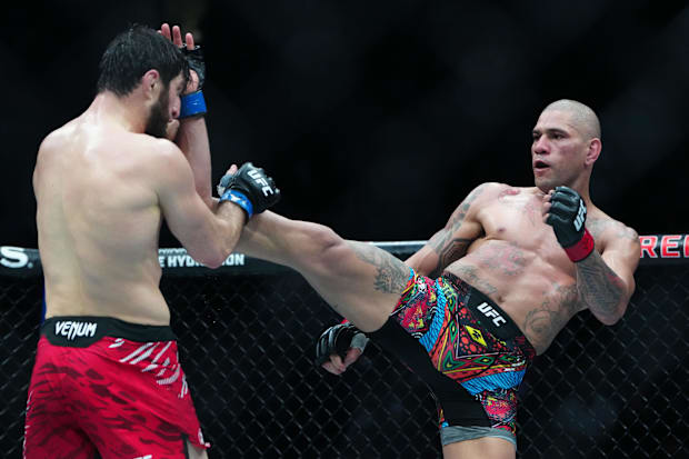 Alex Pereira fights Magomed Ankalaev during UFC 313 at T-Mobile Arena. 