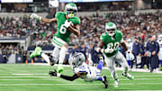 Nov 23, 2025; Arlington, Texas, USA; Philadelphia Eagles wide receiver Devonta Smith (6) leaps for the end zone in the first half against the Dallas Cowboys at AT&T Stadium. Mandatory Credit: Kevin Jairaj-Imagn Images
