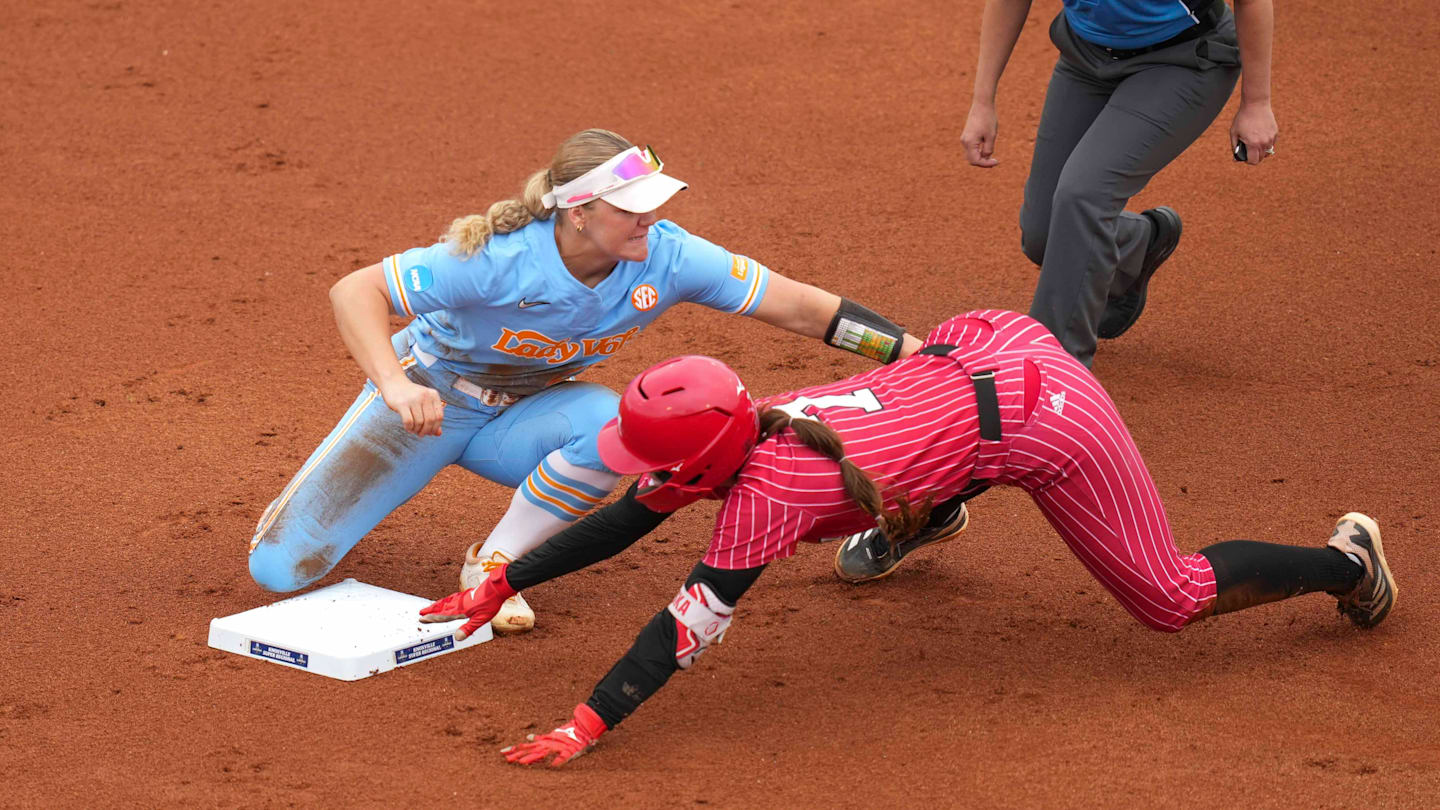 Tennessee Outlasts Nebraska Softball to Win the Knoxville Super Regional