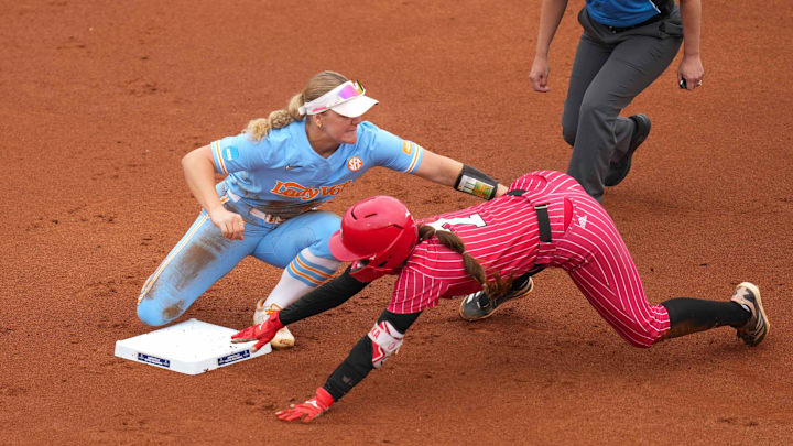 Tennessee's Ella Dodge tags out Nebraska's Ava Kuszak at second base Sunday. Tennessee's Ella Dodge tags out Nebraska's Ava Kuszak at second base Sunday.