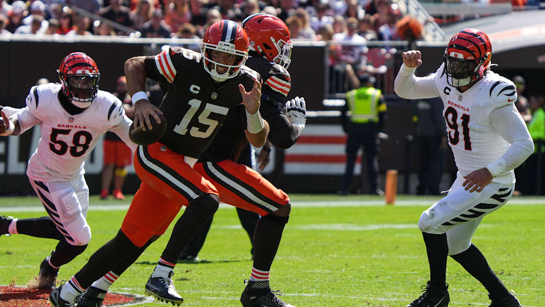 Browns Joe Flacco (15) runs the ball during their game against the Cincinnati Bengals at Huntington Bank Field on Sunday September 7, 2025. The Bengals won the game with a final score of 17-16.