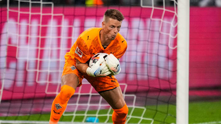 Jonas Omlin wird künftig wohl nicht mehr das Fohlen-Tor hüten Jonas Omlin wird künftig wohl nicht mehr das Fohlen-Tor hüten