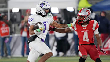 In 2026 Jett Washington will join Na'eem Offord in the Oregon secondary. Defensive backs coaches Chris Hampton and Rashad Wadood are accumulating the length, body types and athletic profiles to compete in playoff football.