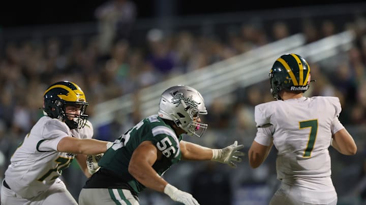 Who is the best defensive lineman in Indiana high school football in 2024?