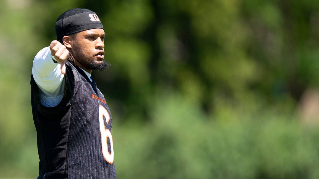 Cincinnati Bengals safety Bryan Cook (6) gestures during spring practice on at the Kettering Practice Fields on Tuesday, June 2, 2026.