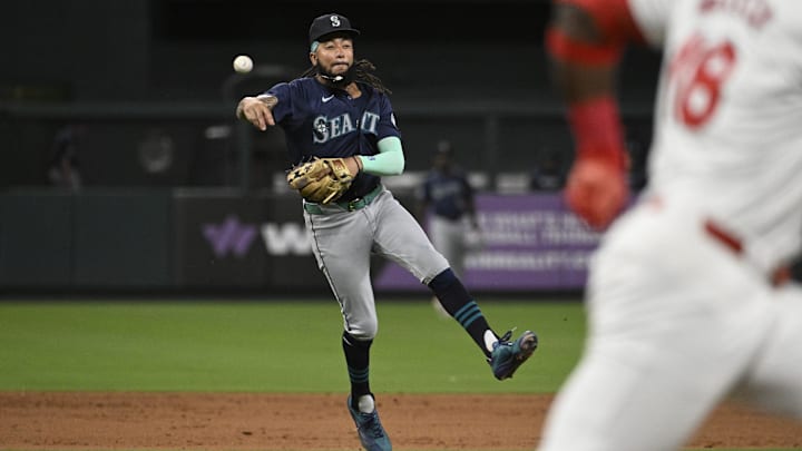 Seattle Mariners shortstop J.P. Crawford throws to first during a game against the St. Louis Cardinals on Friday at Busch Stadium.