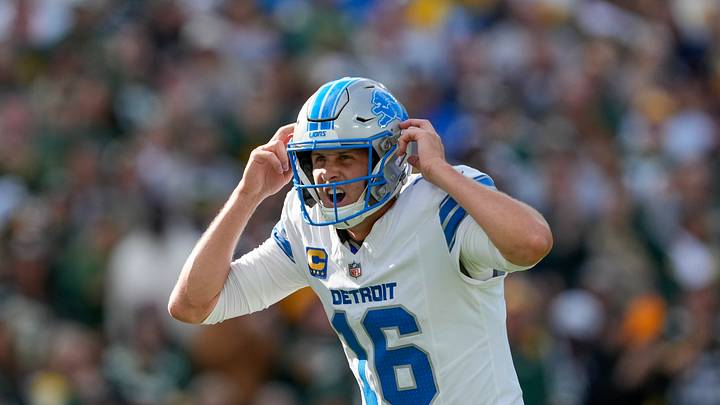 Detroit Lions v Green Bay Packers