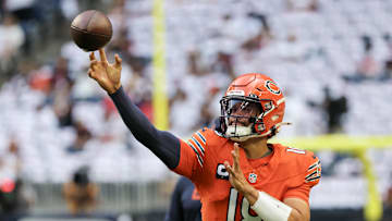 Chicago Bears quarterback Caleb Williams warms up before a game.