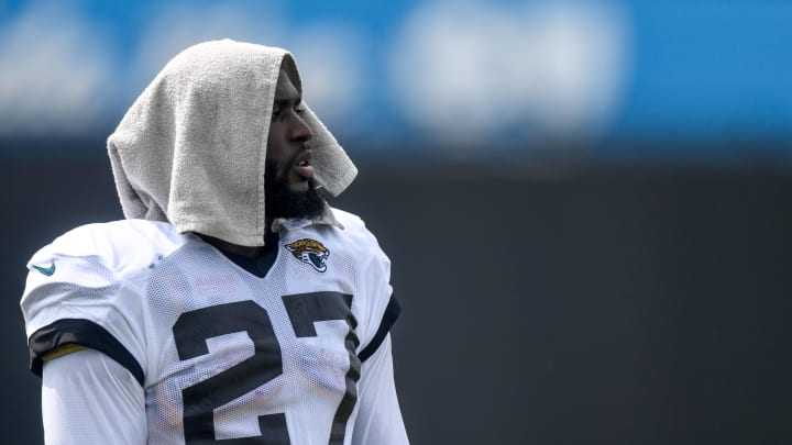 Aug 17, 2020; Jacksonville, Florida, USA; Jacksonville Jaguars running back Leonard Fournette (27) looks on during training camp at Dream Finders Homes Practice Complex. Mandatory Credit: Douglas DeFelice-USA TODAY Sports