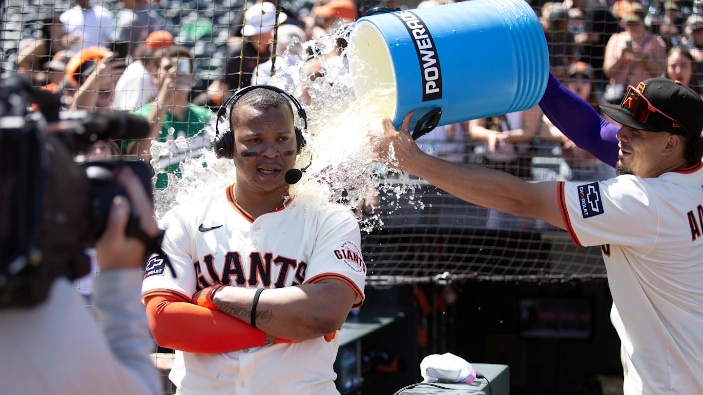 Giants' Rafael Devers Hits First Homer Against Red Sox in 3-2 Win