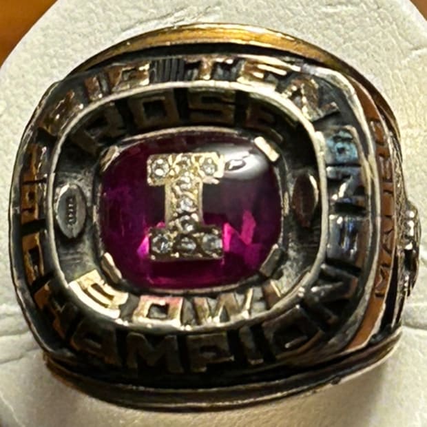 1968 Rose Bowl ring