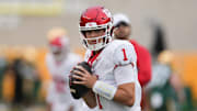 Houston Cougars quarterback Conner Weigman (1) during warmups before the game against the Baylor Bears at McLane Stadium. Mandatory Credit: Chris Jones-Imagn Images