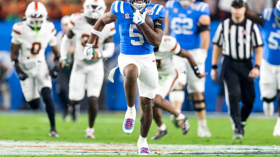 Ole Miss running back Kewan Lacy runs for a touchdown against Miami during the 2026 Fiesta Bowl.