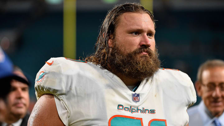 Guard Josh Sitton during the second half of the Dolphins' 2018 season opener against against the Tennessee Titans at Hard Rock Stadium.