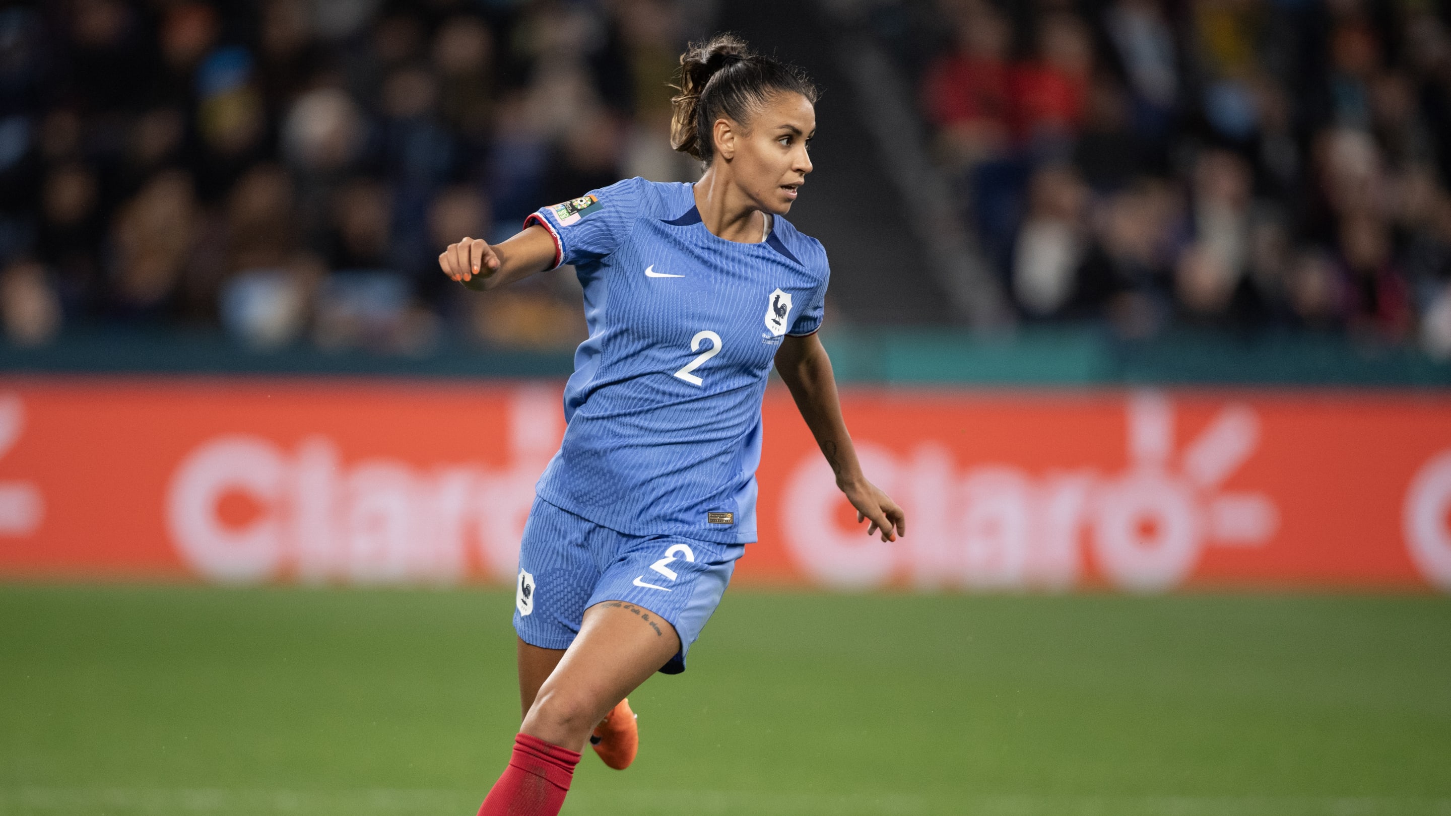 Équipe de France féminine : Maëlle Lakrar incertaine pour le huitième de finale