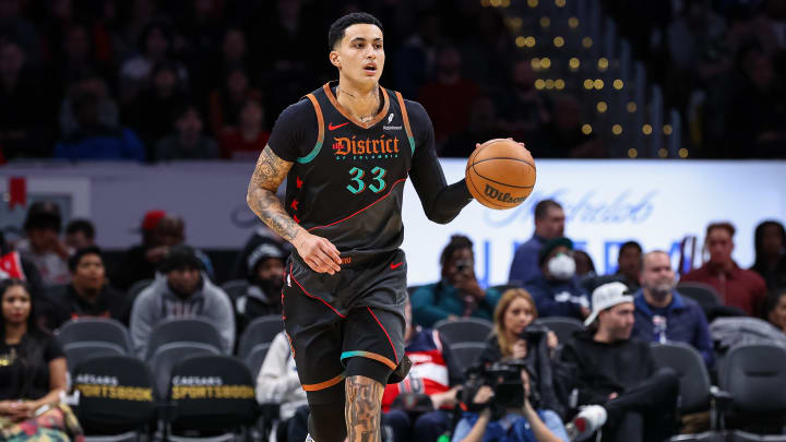 Kyle Kuzma podría ser cambiado por los Wizards a los Lakers