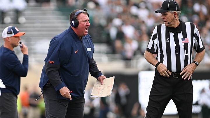 COLLEGE FOOTBALL: OCT 10 Illinois at Michigan State