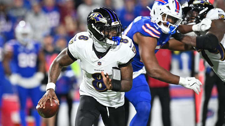Lamar Jackson shoved a Buffalo Bills fan in the stands during the Baltimore Ravens' 41-40 loss in Week 1 of the 2025 NFL season. Lamar Jackson shoved a Buffalo Bills fan in the stands during the Baltimore Ravens' 41-40 loss in Week 1 of the 2025 NFL season.