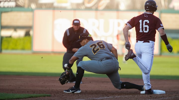 The Missouri State Bears took on the Mizzou Tigers at Hammons Field on Tuesday, April 26, 2022.

Tbaseball00515