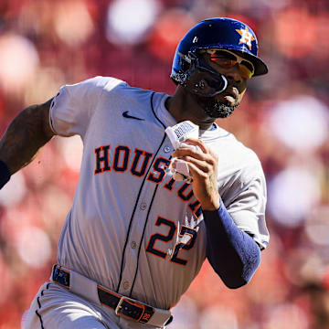 Sep 2, 2024; Cincinnati, Ohio, USA; Houston Astros outfielder Jason Heyward (22) runs to third on a double hit by outfielder Chas McCormick (not pictured) in the third inning against the Cincinnati Reds at Great American Ball Park. 