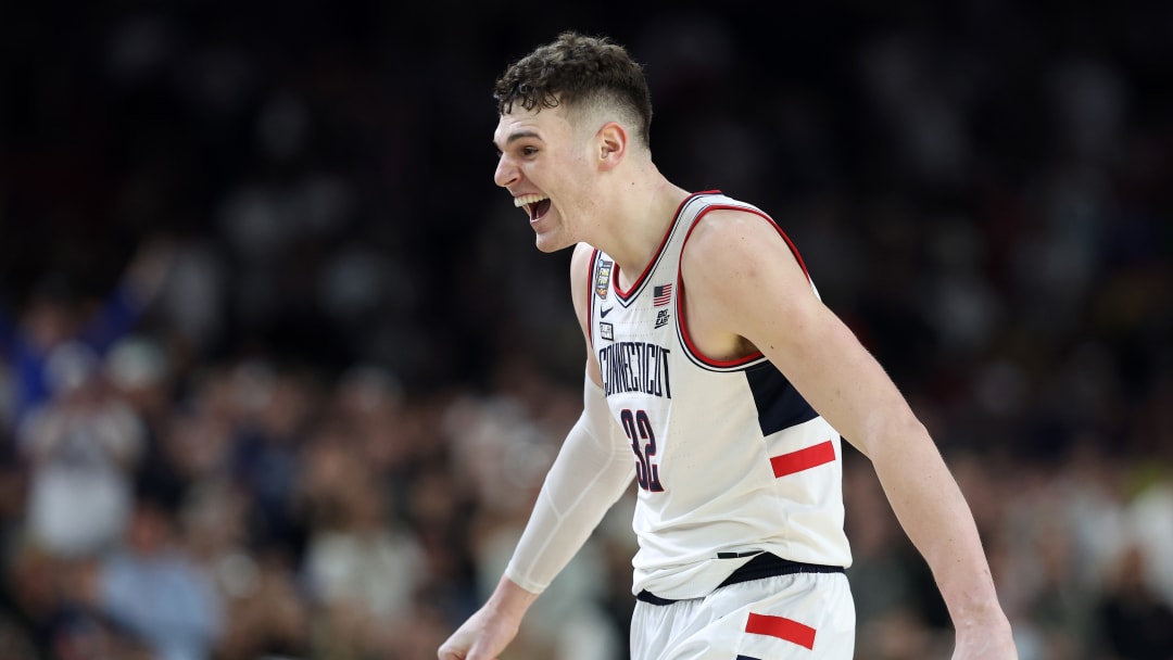 Will the Houston Rockets draft someone like Donovan Clingan, or trade their pick?