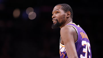 Toronto Raptors v Phoenix Suns