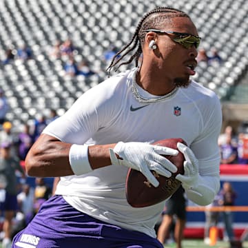 Sep 8, 2024; East Rutherford, New Jersey, USA; Minnesota Vikings wide receiver Justin Jefferson (18) warms up before the game against the New York Giants at MetLife Stadium.