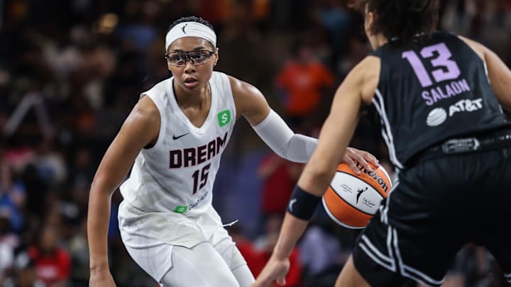 Allisha Gray and the Atlanta Dream are road favorites against the Golden State Valkyries on Sunday.