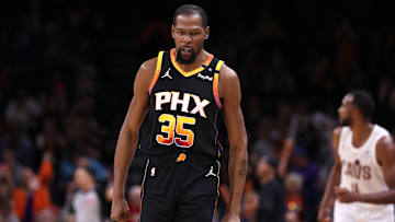 Cleveland Cavaliers v Phoenix Suns
