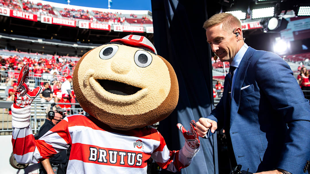 Brutus greets Joel Klatt before a NCAA football game between Iowa and Ohio State, Saturday, Oct. 22, 2022, at Ohio Stadium in Columbus, Ohio.

221022 Iowa Ohio St Fb 0118 Jpg