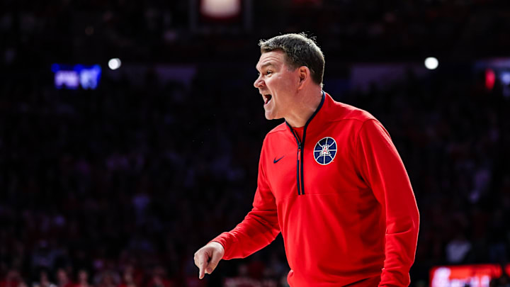 Jan 14, 2025; Tucson, Arizona, USA; Arizona Wildcats head coach Tommy Lloyd yells toward players during the first half of the game against the Baylor Bears at McKale Center. Mandatory Credit: Aryanna Frank-Imagn Images