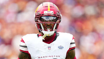 Washington Commanders cornerback Trey Amos