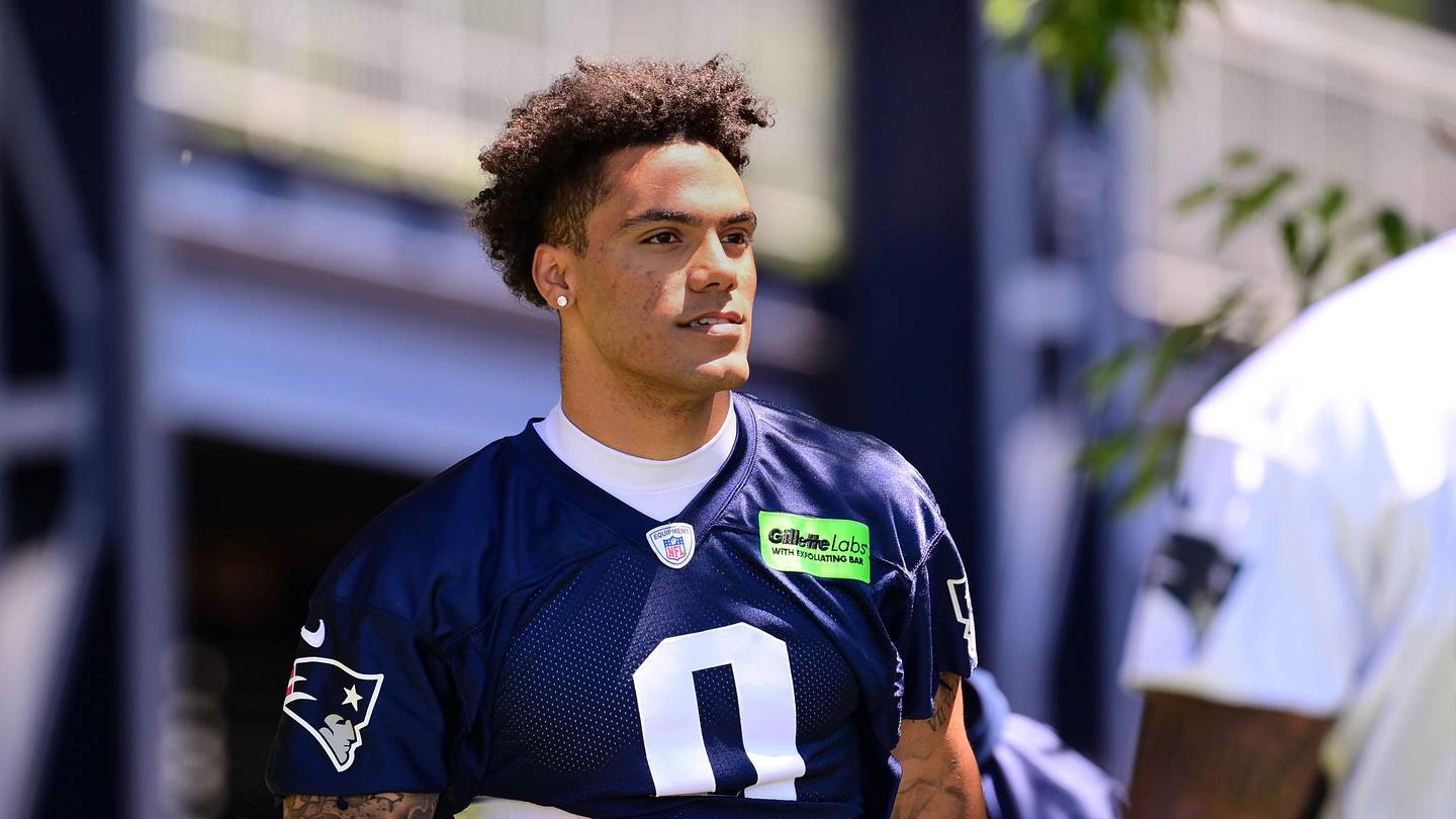 NFL Execs & Coaches Rank Patriots&rsquo; Christian Gonzalez Among Top CBs
