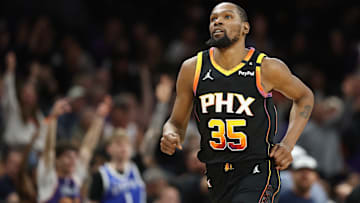 Memphis Grizzlies v Phoenix Suns