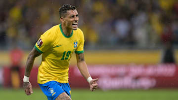 Raphinha, principal destaque do Leeds United na temporada, ganhará nova chance como titular da Seleção