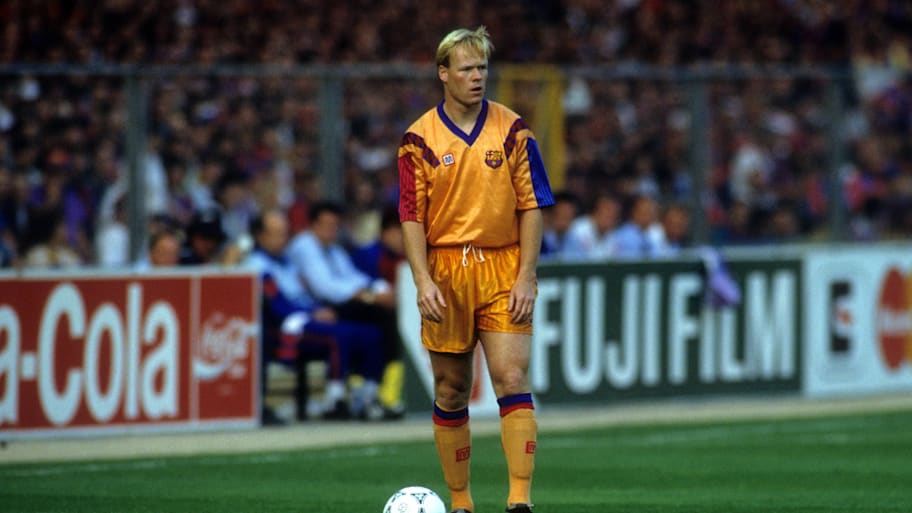Ronald Koeman standing over a free kick.