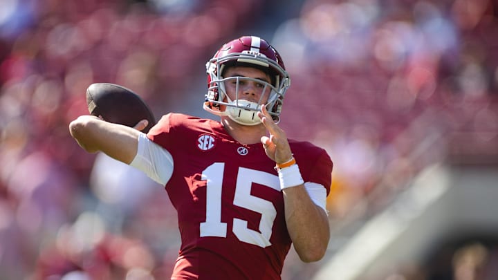 Alabama Crimson Tide quarterback Ty Simpson (15) Alabama Crimson Tide quarterback Ty Simpson (15)