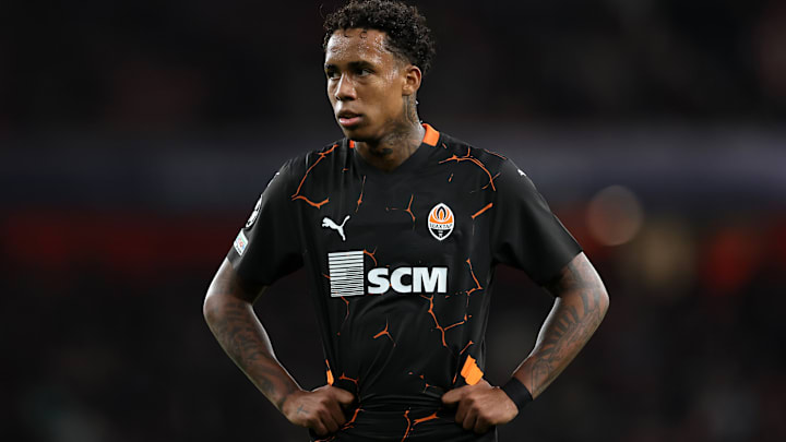 Atacante de 22 anos pode estar deixando futebol ucraniano após duas temporadas Atacante de 22 anos pode estar deixando futebol ucraniano após duas temporadas
