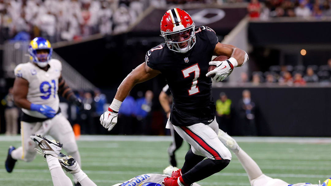 Los Angeles Rams v Atlanta Falcons - NFL 2025