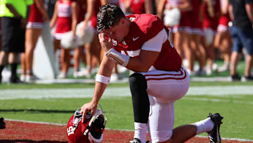 Alabama Crimson Tide quarterback Ty Simpson (15)
