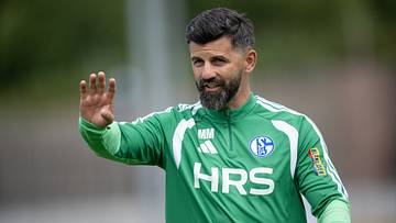 Miron Muslic beim Trainingsauftakt des S04 Miron Muslic beim Trainingsauftakt des S04