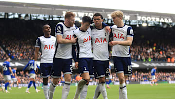 Mathys Tel, Dejan Kulusevski, Heung-Min Son, Brennan Johsnon et Lucas Bergvall, joueurs du Tottenham Hotspur