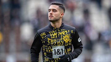 FC St. Pauli 1910 v Borussia Dortmund - Bundesliga