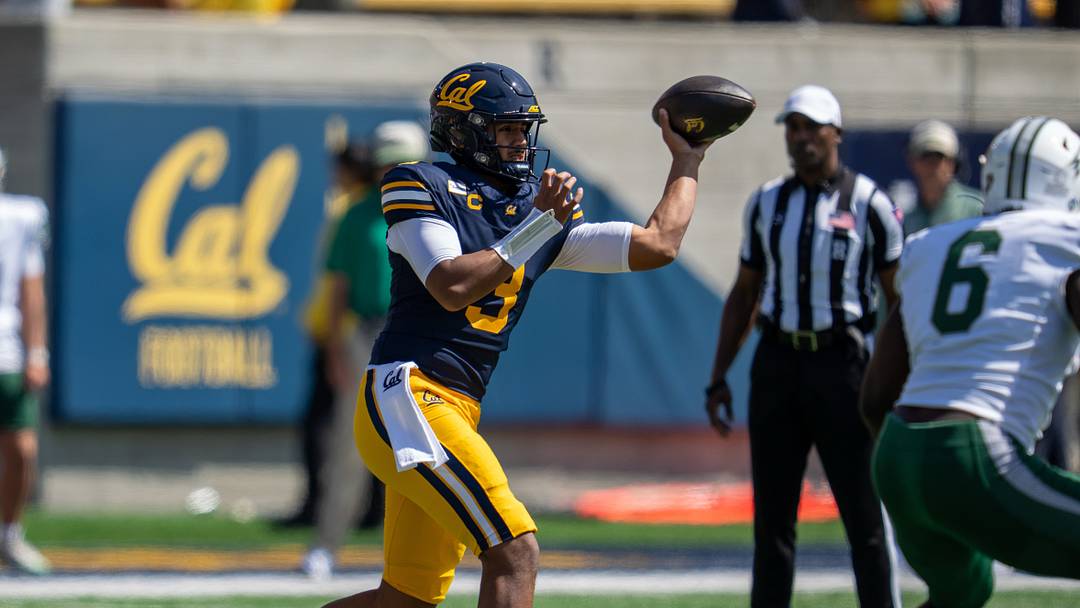 Jaron-Keawe Sagapolutele had a strong game against Wagner