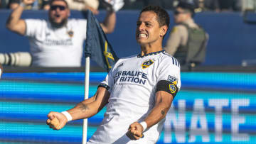 El jugador Javier 'Chicharito' Hernández celebra un gol con el LA Galaxy.