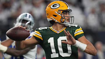 Green Bay Packers quarterback Jordan Love (10) throws a pass during the second quarter in a 2024 NFC wild card game at AT&T Stadium.